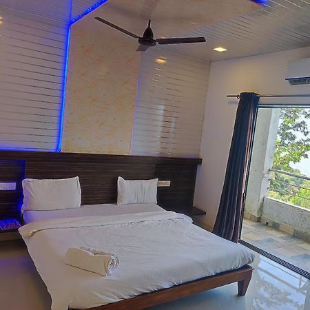 Hotel Oneness Mahableshwar Mahābaleshwar Zewnętrze zdjęcie
