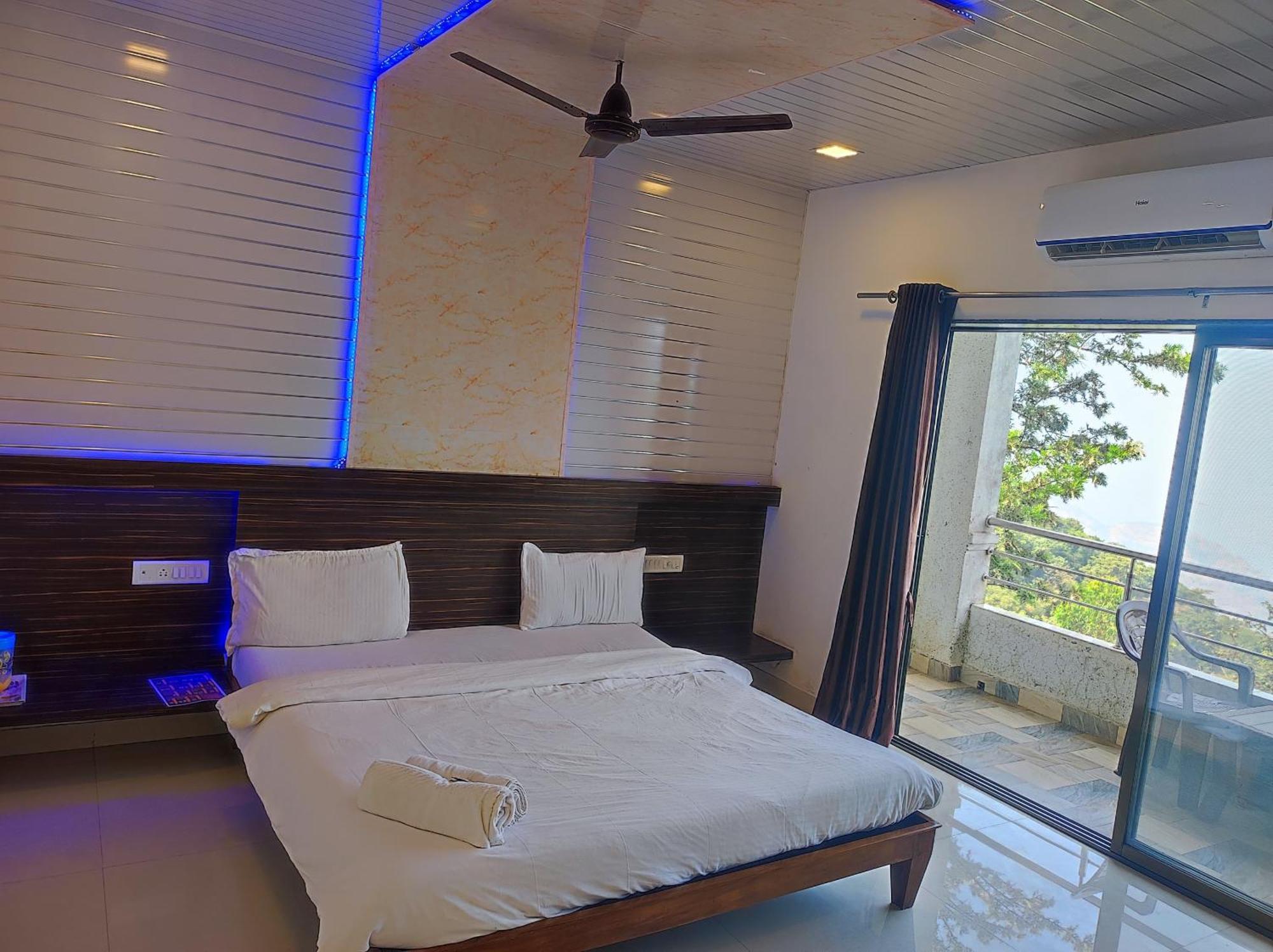 Hotel Oneness Mahableshwar Mahābaleshwar Zewnętrze zdjęcie